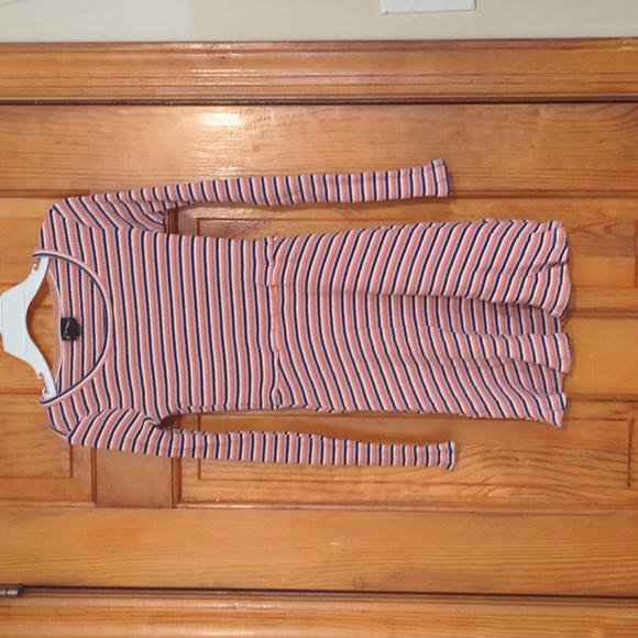 Kids Dress - Picture 1 of 3